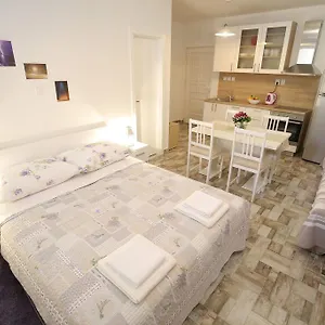  Apartament Studio Laura